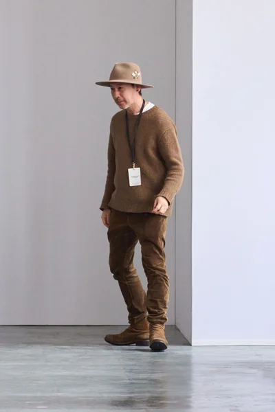 Look 37